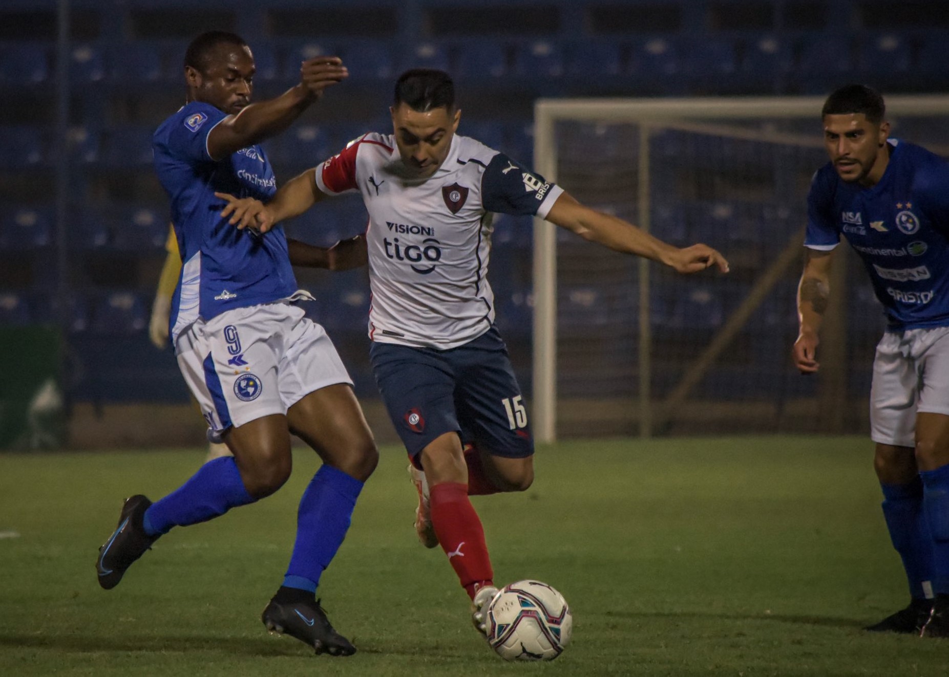 Gana Cerro y  causa furor