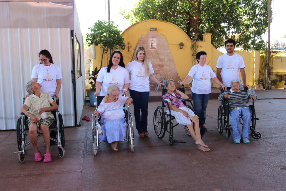 Visita al Hogar de Ancianos San Francisco de Asis de la ciudad de Luque