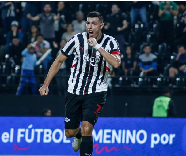 Libertad sigue sumando triunfos