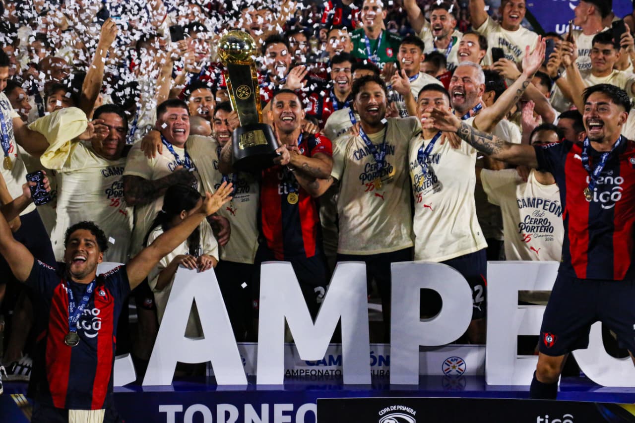 ¡El Ciclón Campeón!