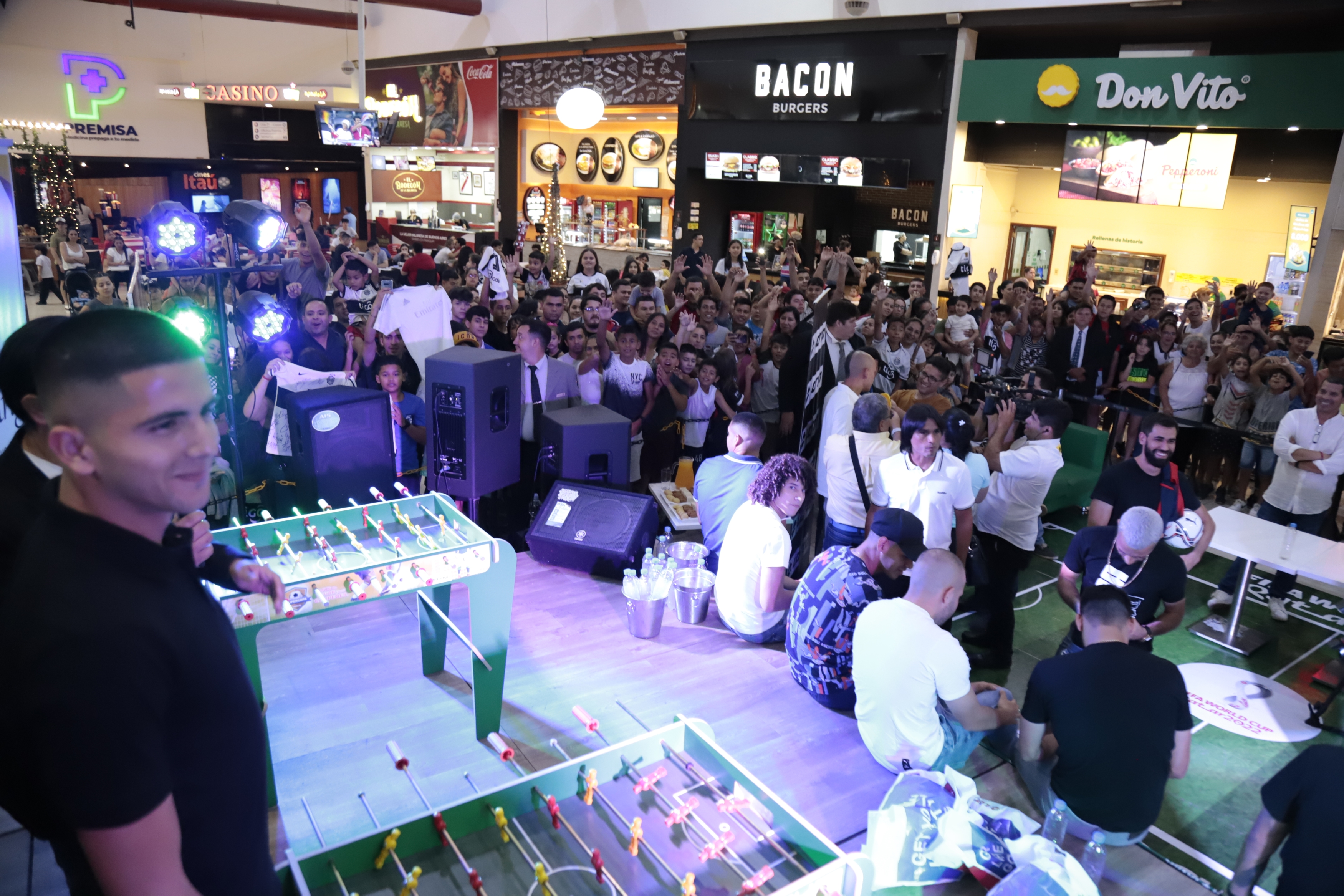 EL TEAM FÚTBOL DE KEMSA ALEGRÓ A LOS FANS