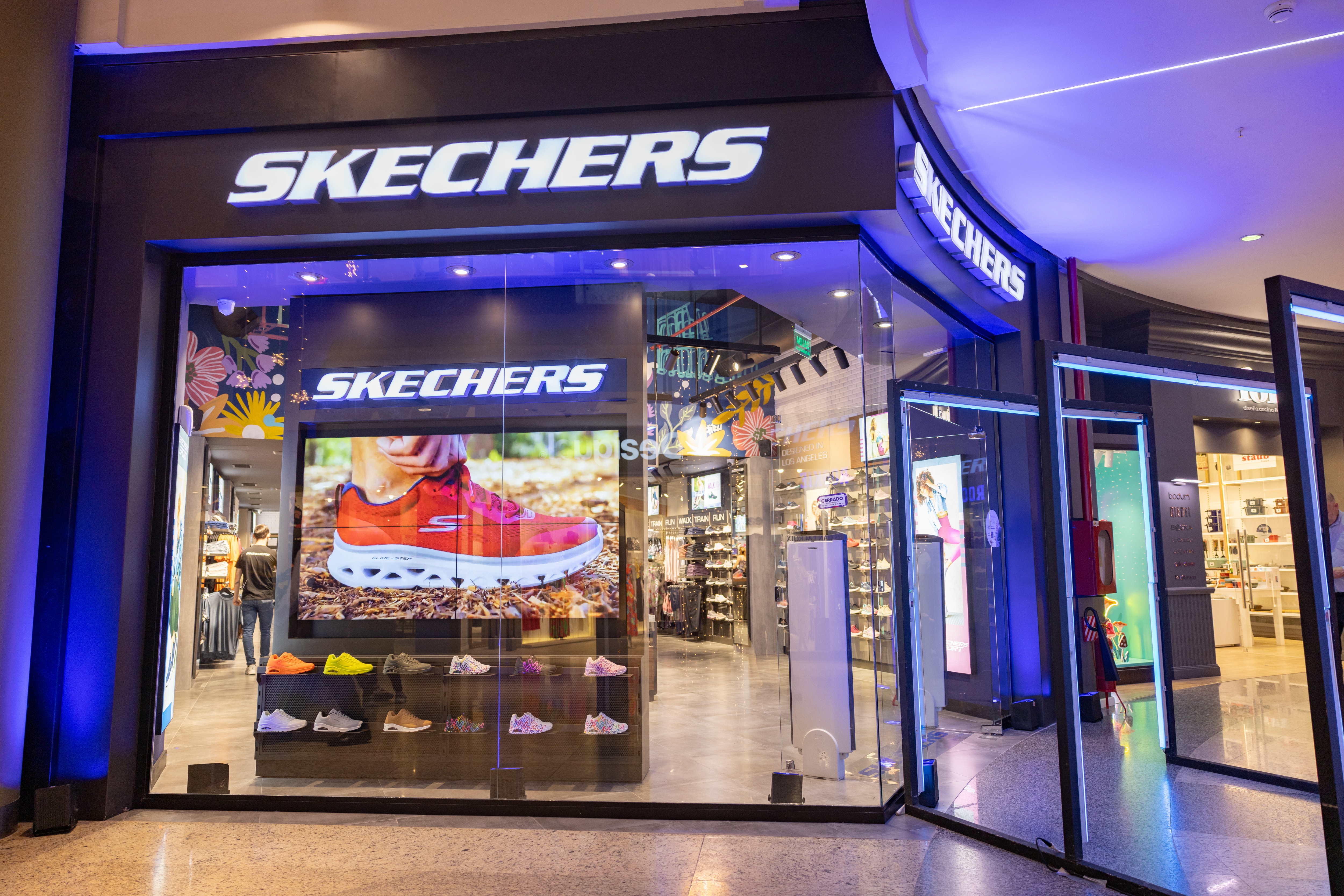 REAPERTURA DE LA FLAGSHIP STORE DE SKECHERS