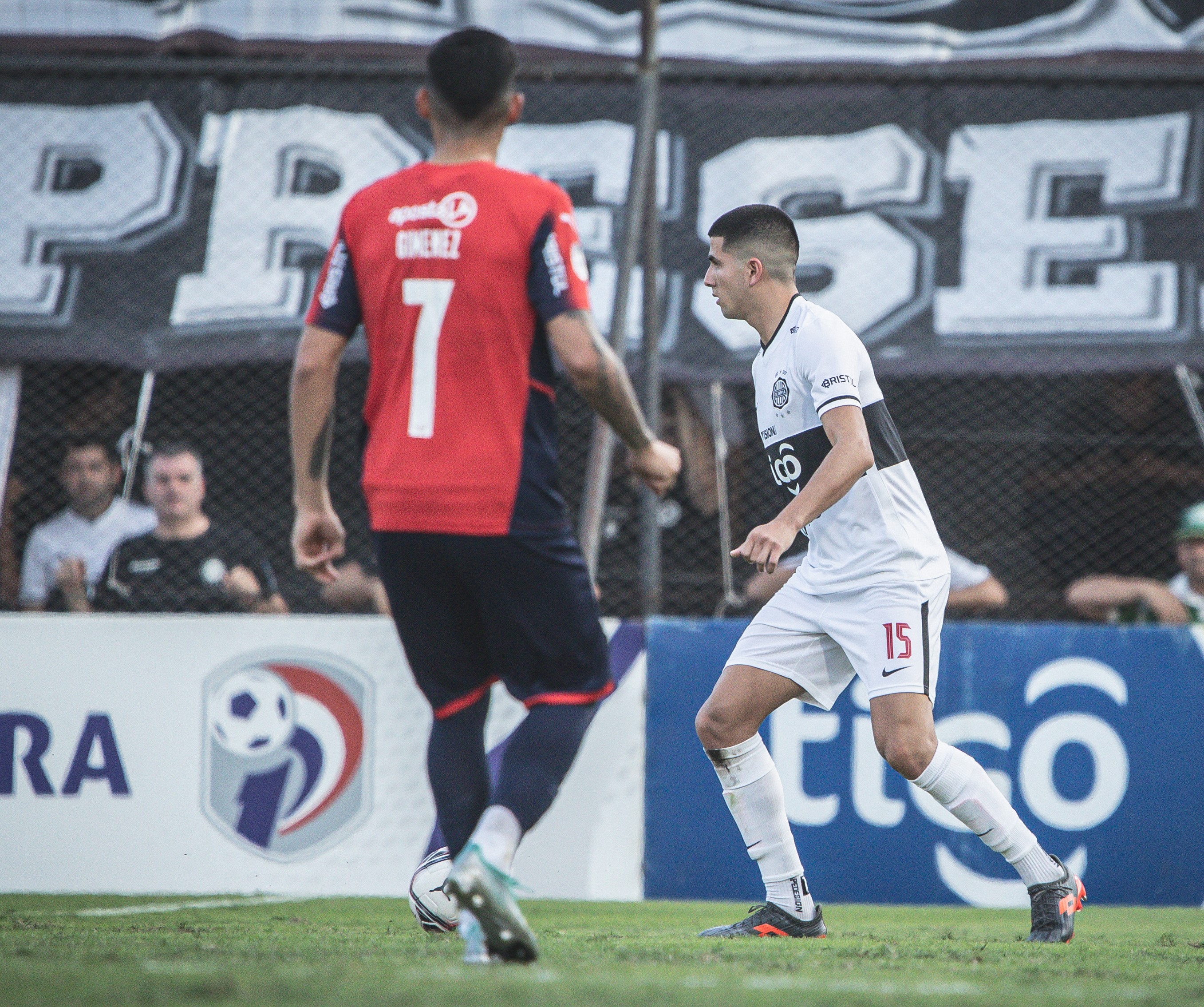 Cerro sigue en punta